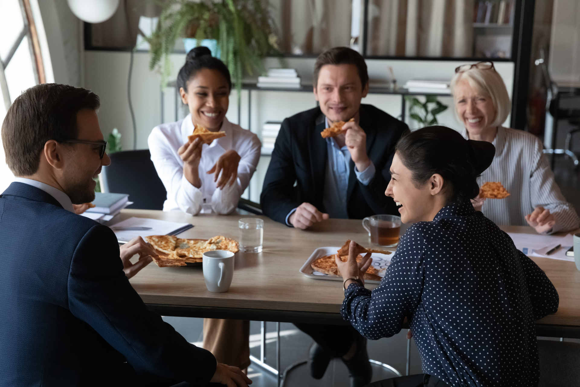 Social eating in ufficio: cos’è, vantaggi e come favorirlo